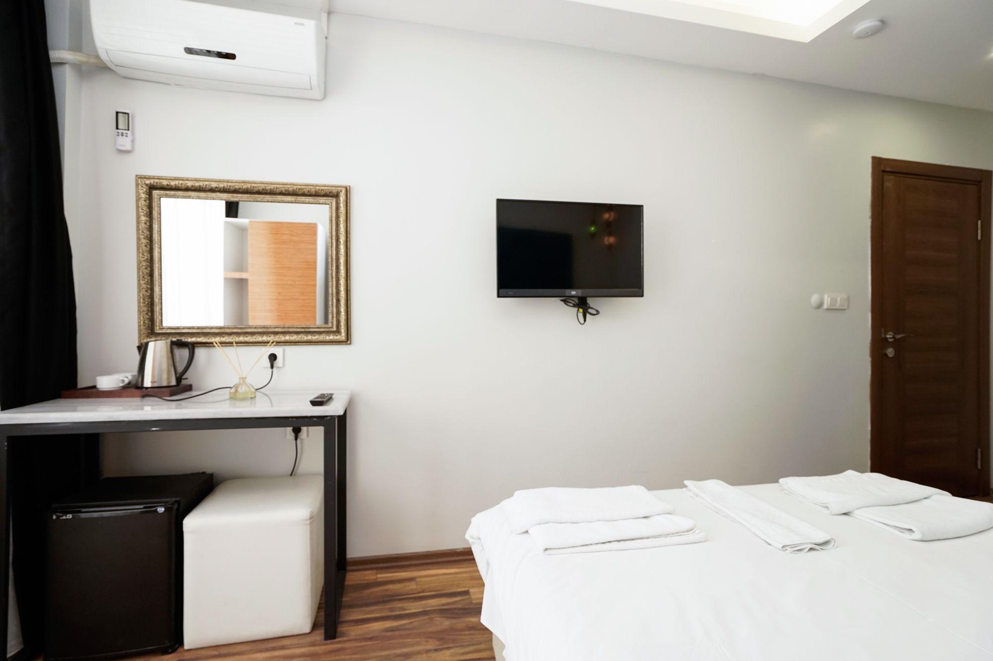 Alf Hotel Istanbul Exterior photo